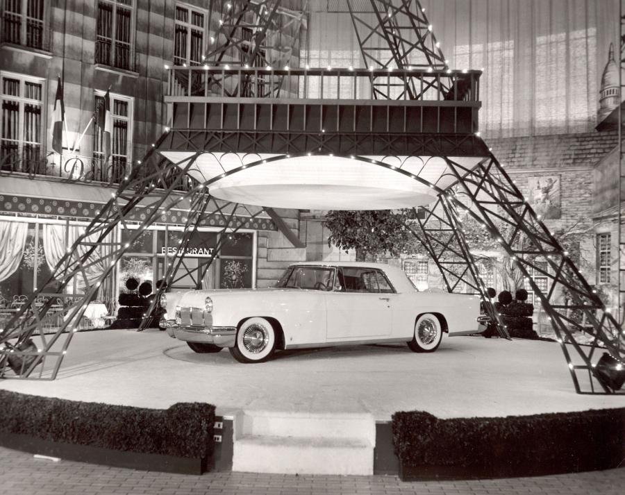  Lincoln Continental 1956 года  (фото 2 из 2)